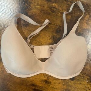 SKIMS Nude Weightless Scoop Bra. Color Clay, 40DD